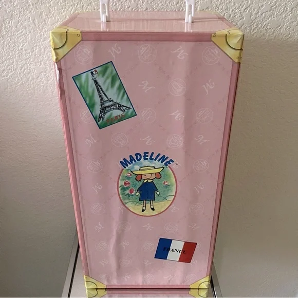 MADELINE Pink Travel Suitcase Doll Closet Carrying Case with 2 Full Doll Outfits - Picture 7 of 7